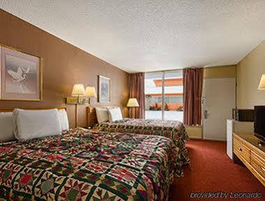 Days Inn By Wyndham White House Ngoại thất bức ảnh