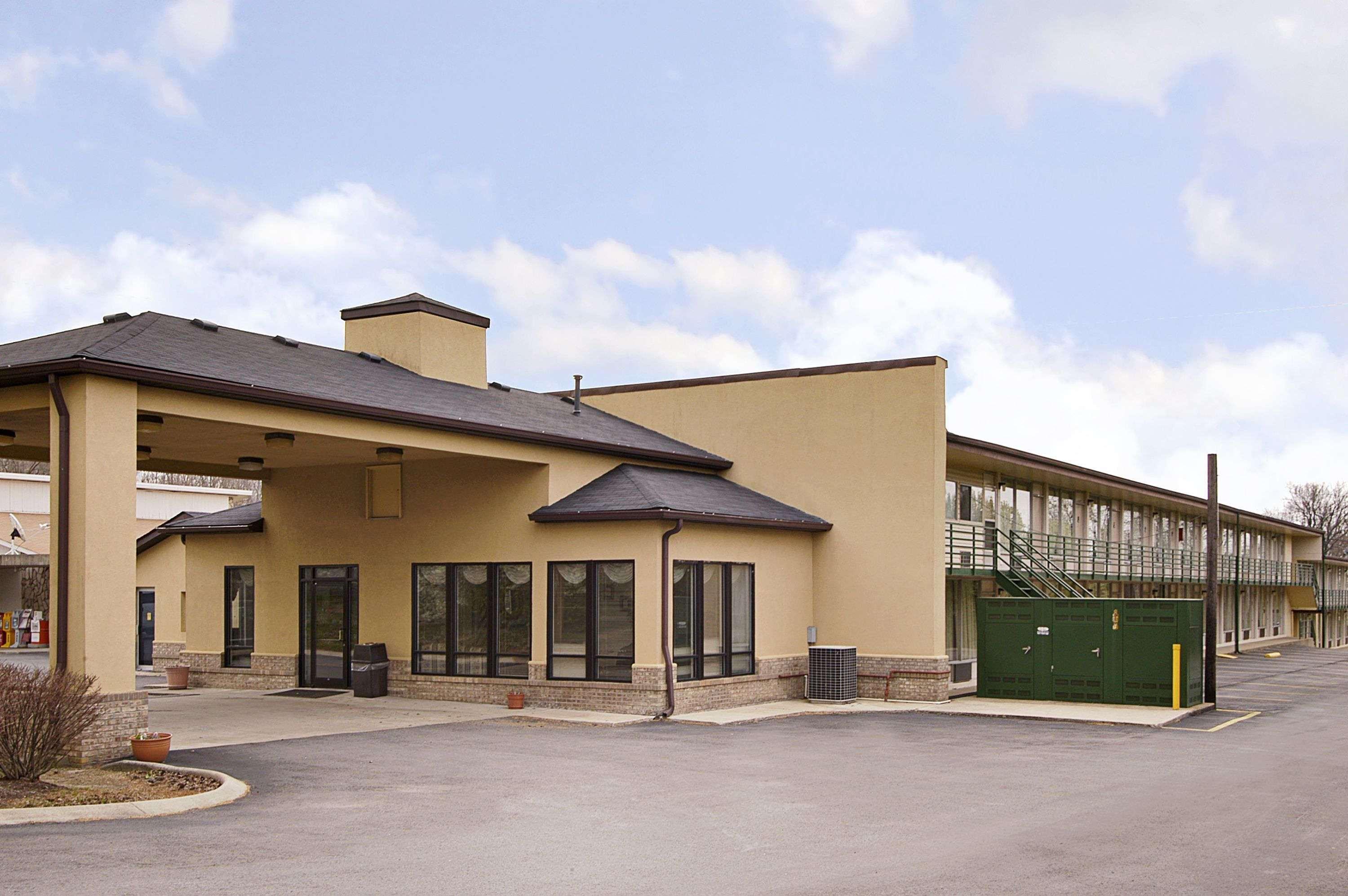 Days Inn By Wyndham White House Ngoại thất bức ảnh
